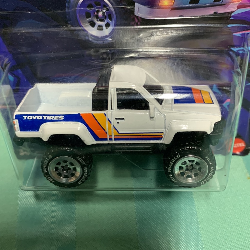 1987 Toyota Pickup Truck Hot Wheels Tubular Trucks